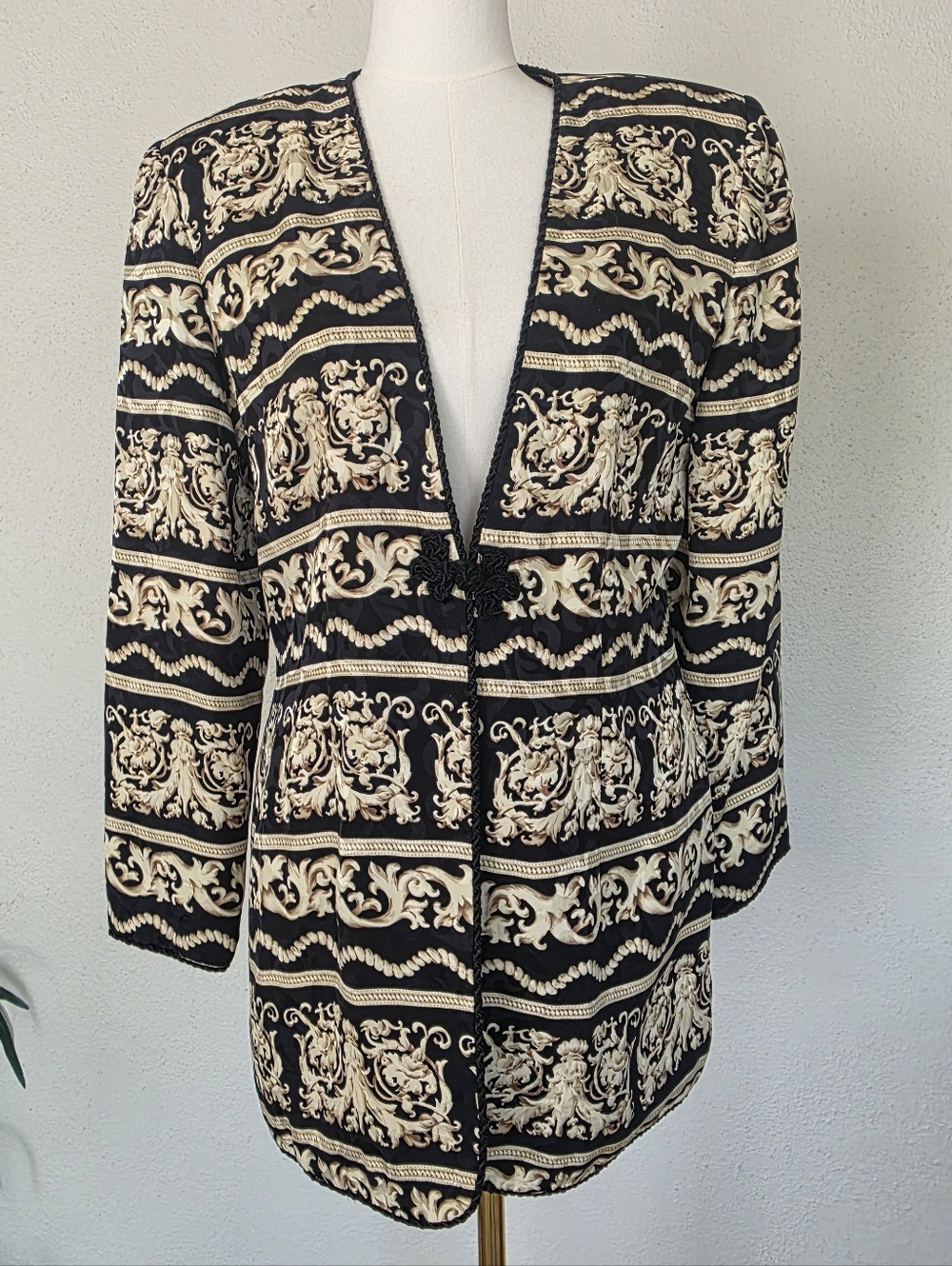 Vintage 100% Silk Baroque Print Blazer Frog Closure Black Gold Size M